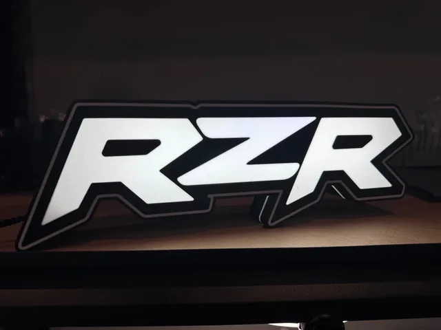 Casetă luminoasă Polaris RZR