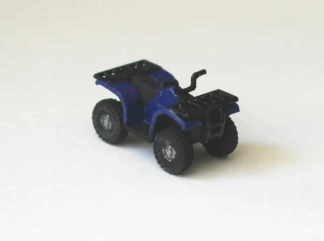 Miniatură quad la scara 1:72