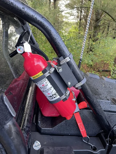 Suport stingător pentru rollbar Polaris RZR